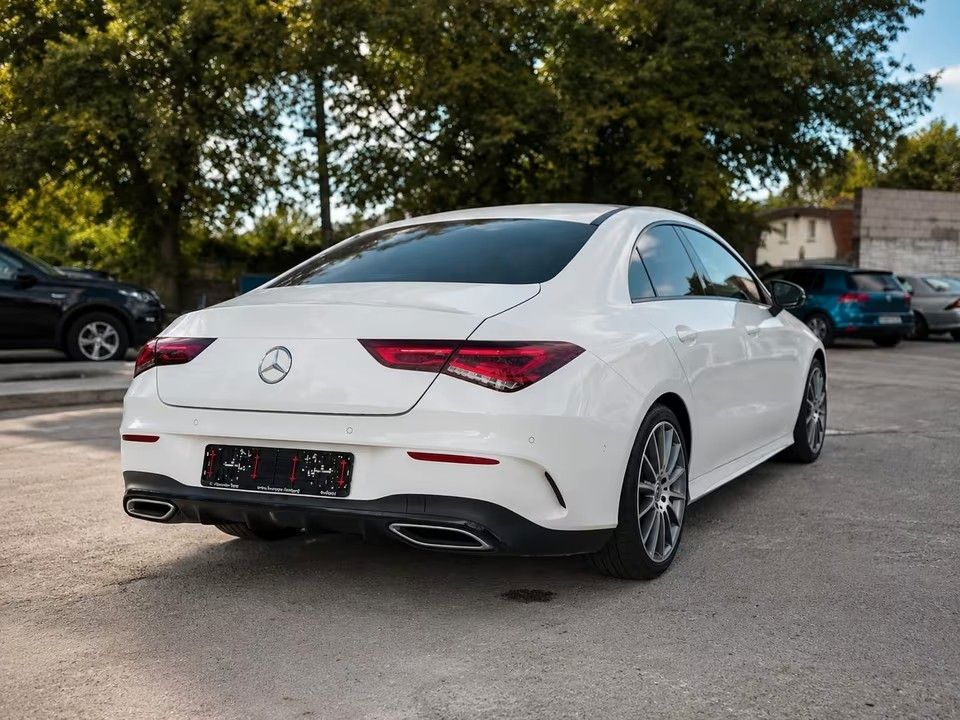 Mercedes Benz CLA 200