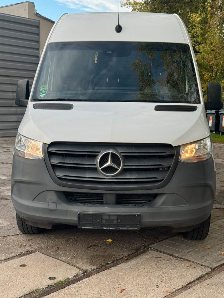 Mercedes Benz Sprinter