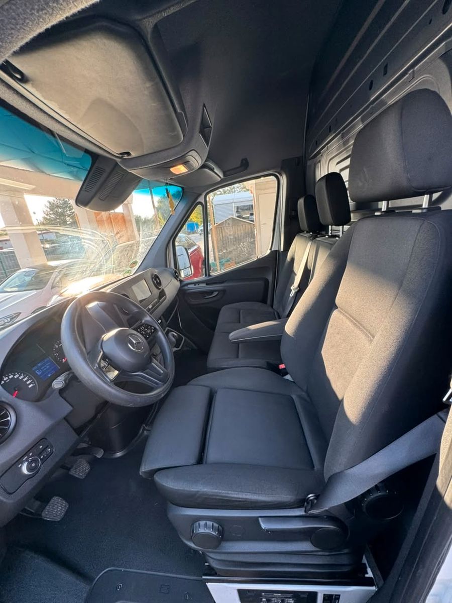 Mercedes Benz Sprinter