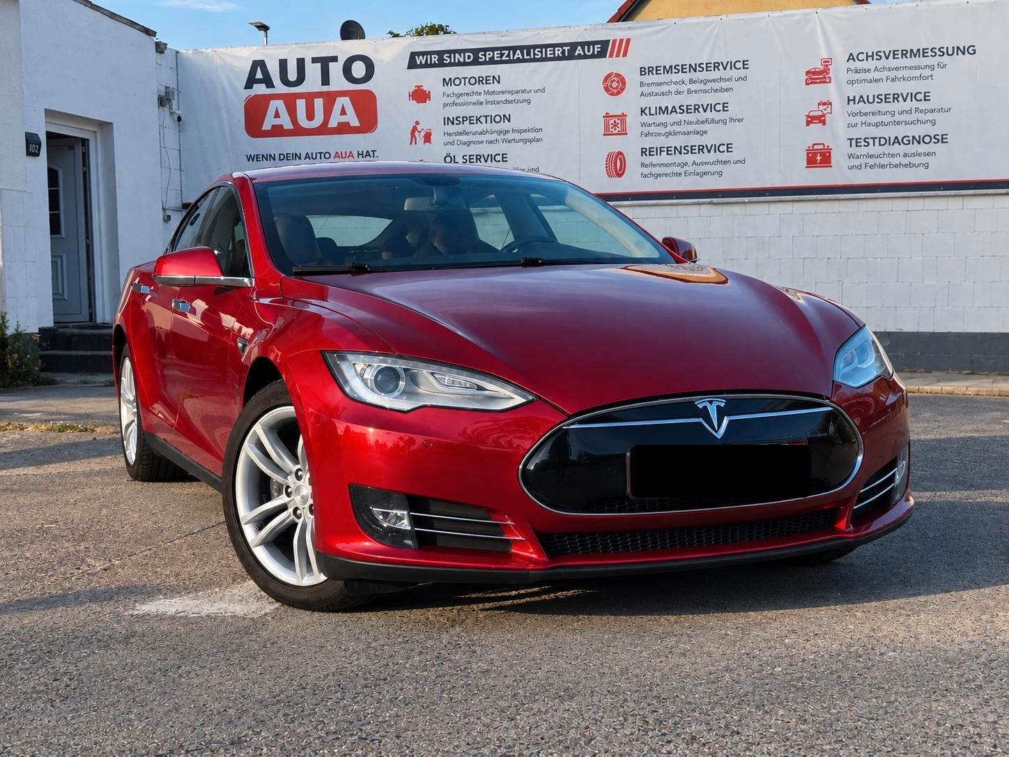 Tesla Model S